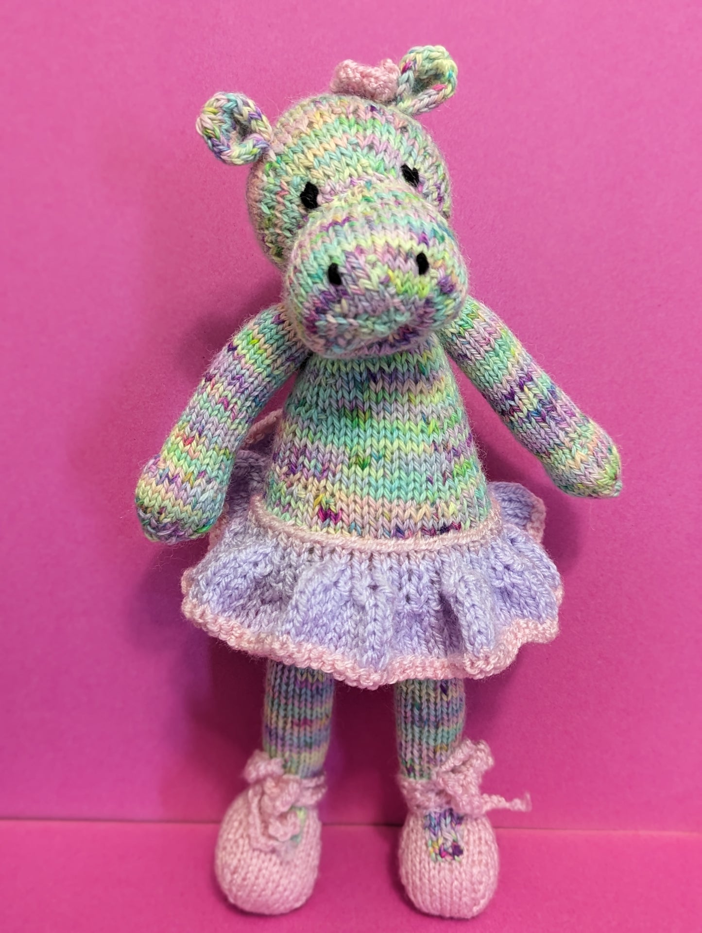 Dancibella the Dancing Hippo knitting pattern